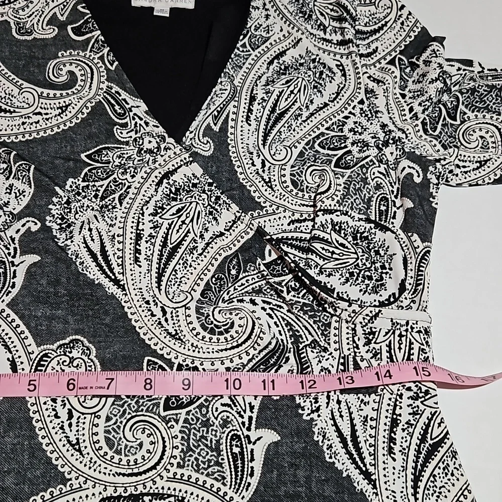 Sandra Darren | Gray and Cream Paisly Faux Wrap Knit Dress - Picture 9 of 12